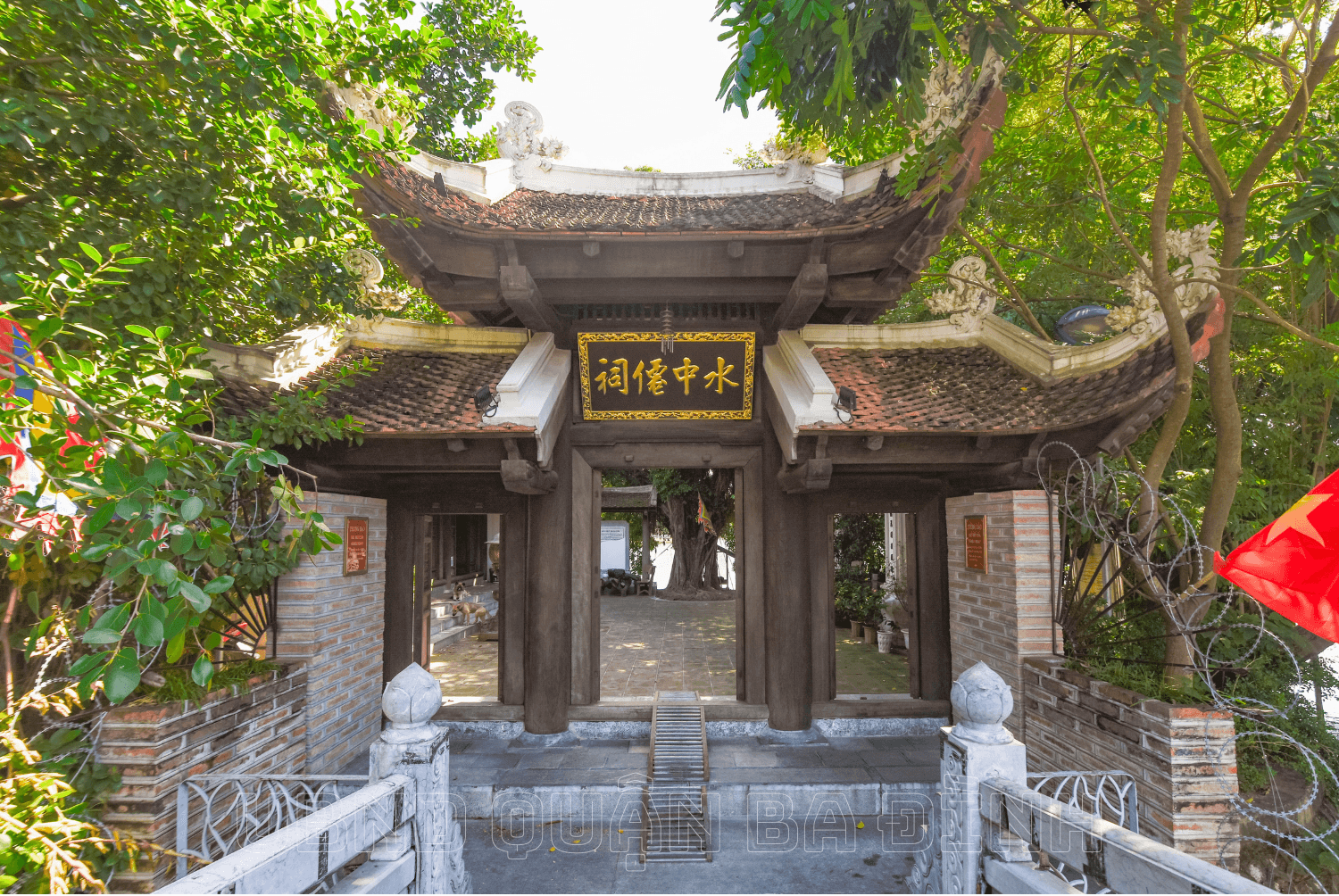 ảnh toàn cảnh Đền Thủy Trung Tiên