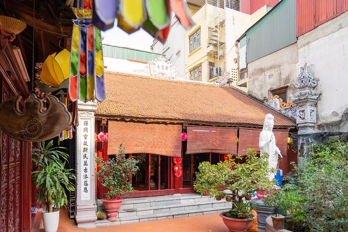 ảnh toàn cảnh Chùa Đông Tân